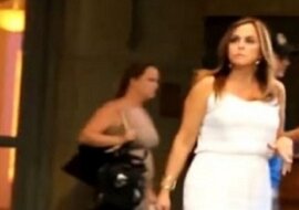 Wyszła przed hotel spotkać się z mężem. Nie wiedziała jaką niespodziankę dla niej przygotował