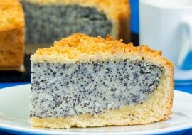 Obłędnie smakuje. Niemiecki makowiec z twarogiem