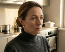 Wrócił do domu wcześniej niż zwykle i od razu poszedł pod prysznic. Na podłodze w łazience znalazłam coś, czego nie dało się "przynieść z pracy"