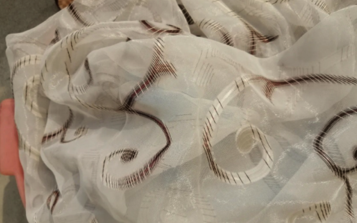 Stosując Metodę Jacka Znajdź Liczbę Której Piorę tiul bez użycia wybielaczy i środków kupowanych w sklepach