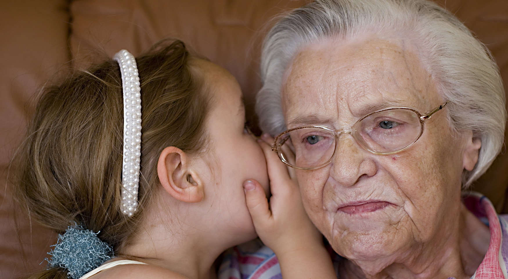 "Babciu, mama powiedziała, iż trzeba cię oddać do domu opieki. Podsłuchałam rozmowę mamy i taty": Dziecko nie może wymyślić takich rzeczy