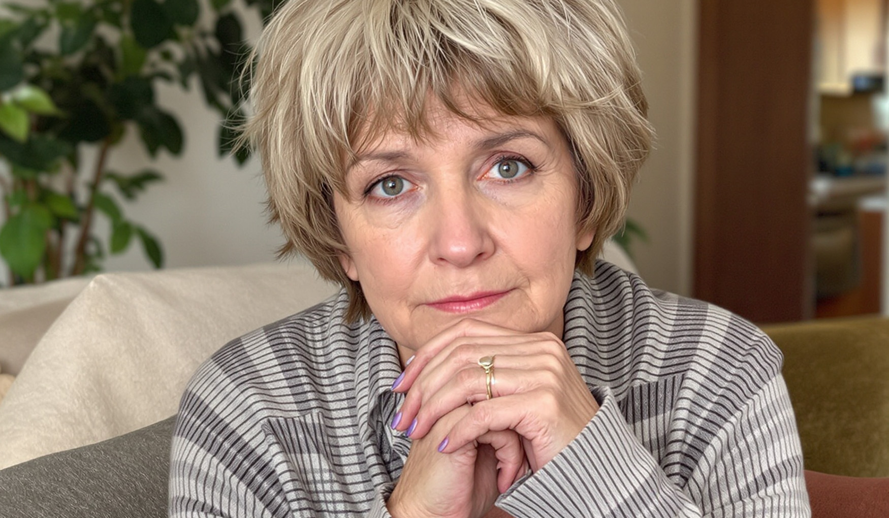 Całe życie byłam samotna. Aż w bibliotece poznałam kogoś, kto patrzył na mnie tak, jak nikt wcześniej