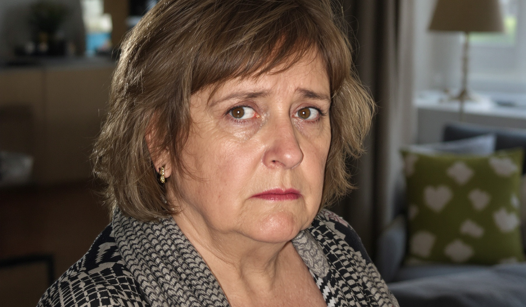 Syn przedstawił nam swoją narzeczoną – i wtedy odkryłam, iż to dziewczyna, która kiedyś znęcała się nad moją córką