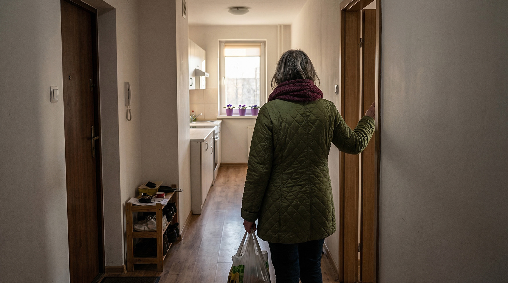 Brat namówił mamę na dożywocie - przepisała na niego mieszkanie w zamian za opiekę do końca życia. Przez pierwszy rok przychodził codziennie. Potem raz w tygodniu. Potem raz w miesiącu